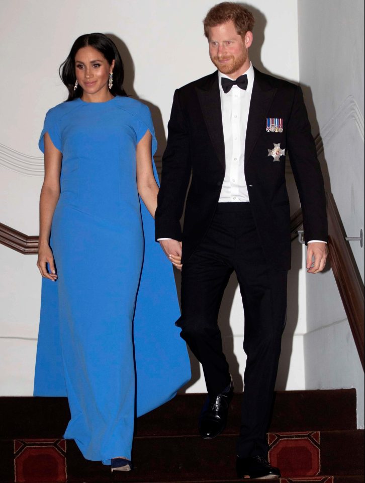  Prince Harry and Meghan arrive to a state banquet in Fiji