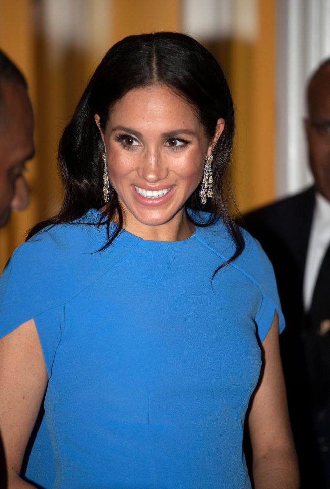  Meghan is wearing a pair of earrings belonging to a member of the royal family