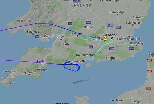  This is the flightpath of United Airlines UA919 which turned back to Heathrow an hour after take-off