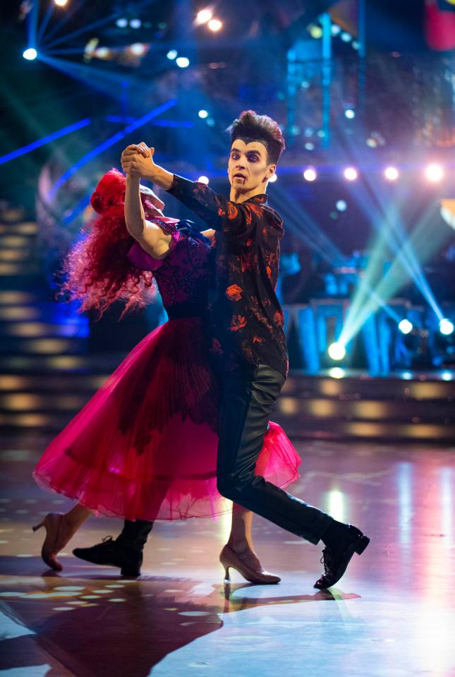  Joe Sugg impressed the judges with his Foxtrot