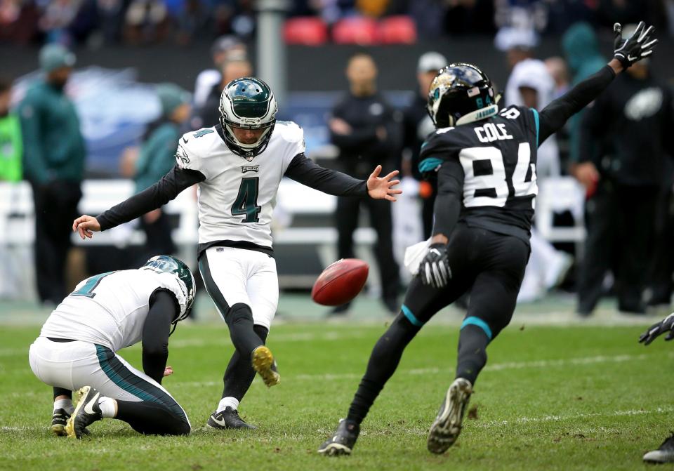  NFL star Jake Elliott has slammed Wembley turf's after playing 24 hours before Spurs take on Man City