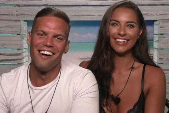  Jess and Dom met on Love Island last year and fell madly in love