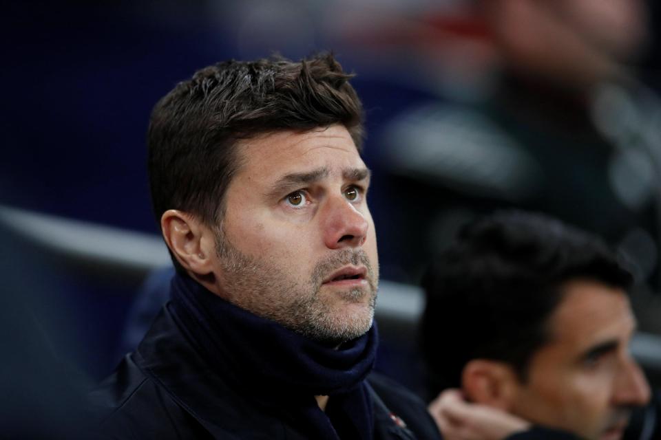  Mauricio Pochettino looks on during Monday night's clash