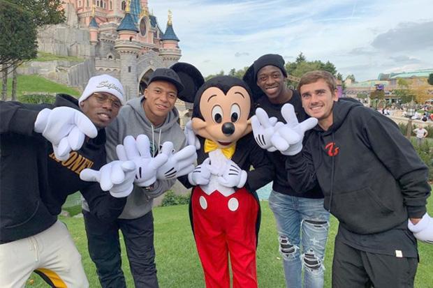  France stars posed with Mickey Mouse at Disneyland Paris today