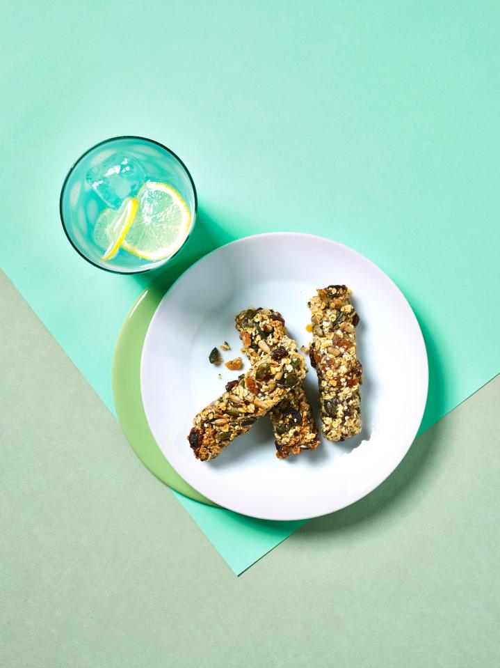  These healthy oaty bars are a great treat for the whole family