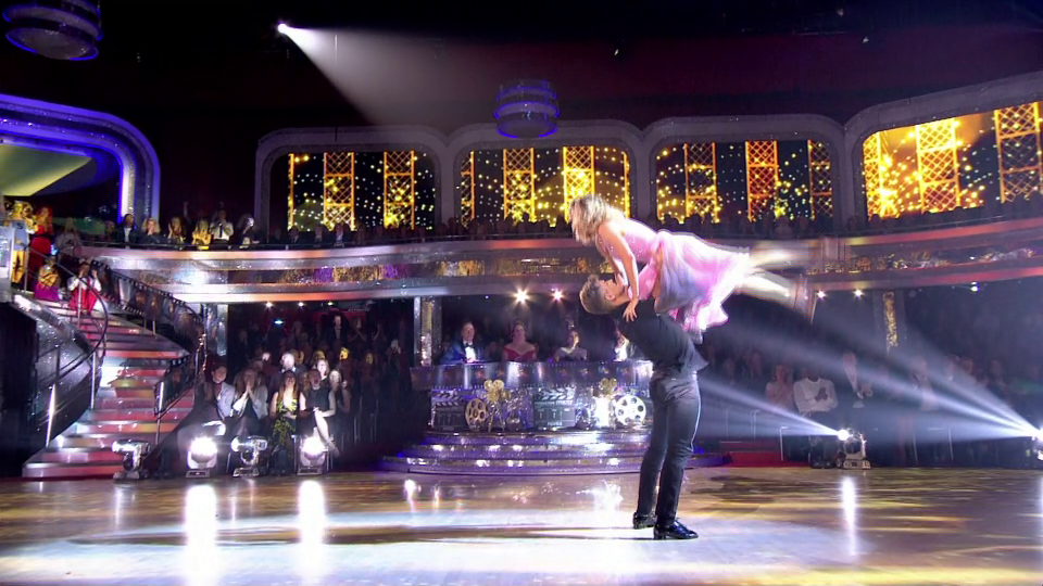  Pasha Kovalev lifted Ashley in the middle of their salsa routine