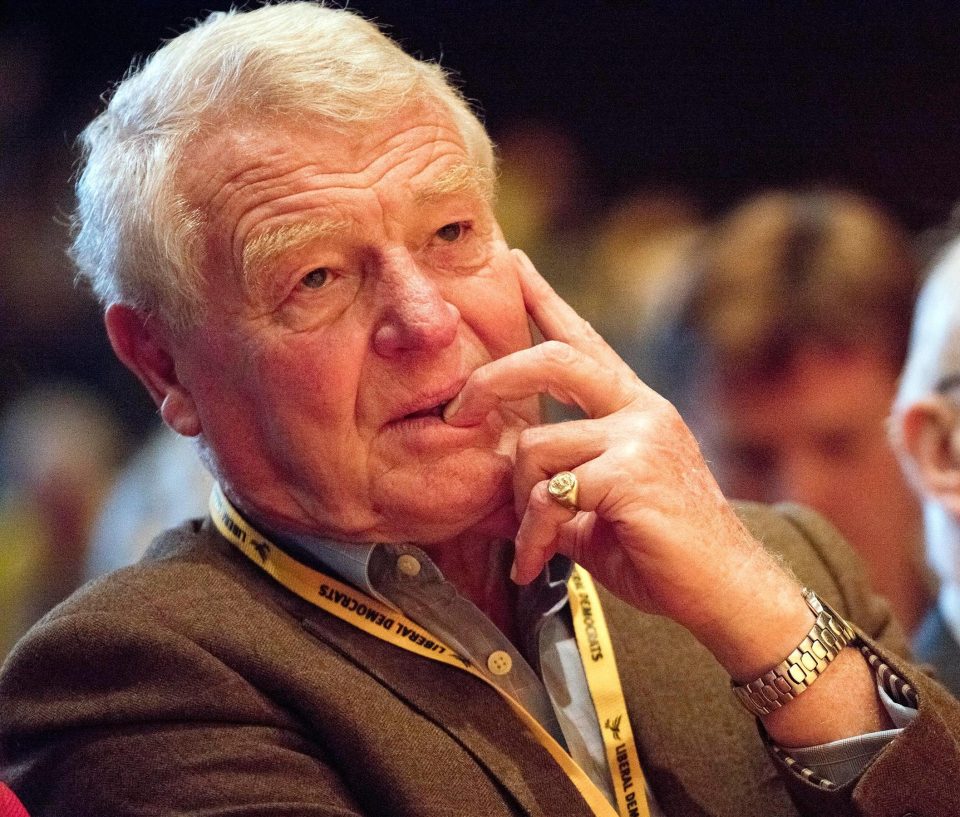  Paddy Ashdown is battling bladder cancer