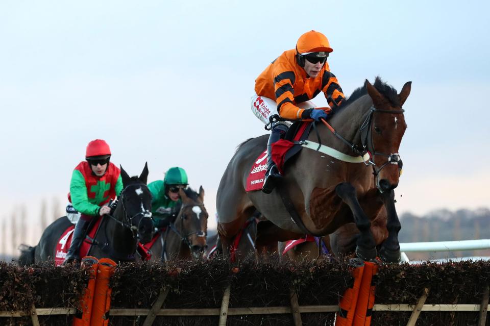  Joe Tizzard has told punters not to forget Thistlecrack just yet