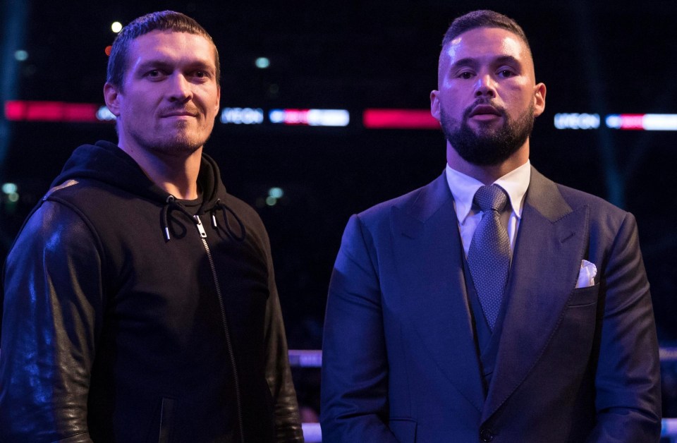 Oleksandr Usyk defends all of his belts against Tony Bellew