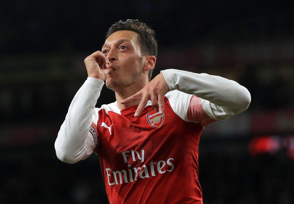  Arsenal playmaker Ozil has fired back at his critics