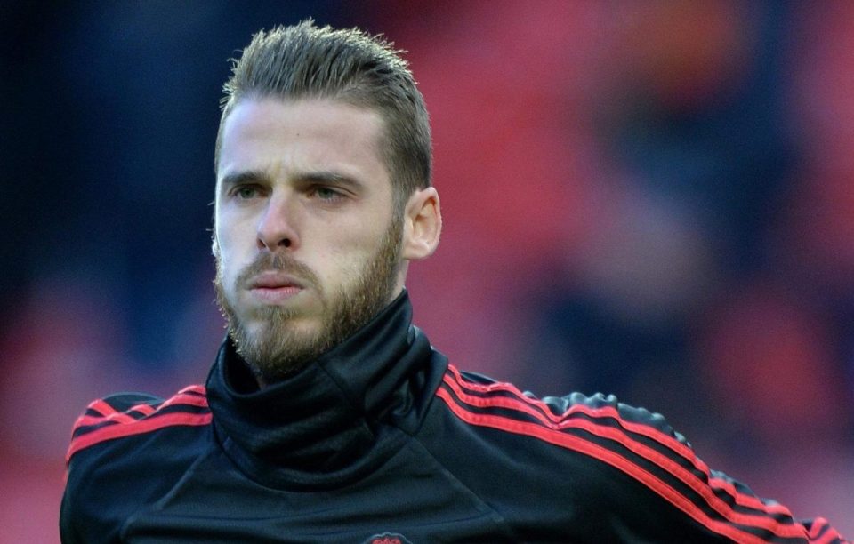  David De Gea is yet to commit his future to Man Utd