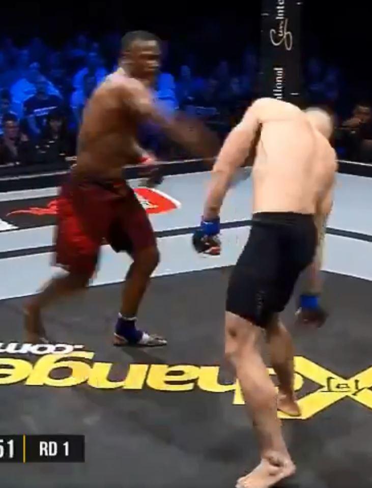  The South African's lighting-quick spinning elbow ended the contest in the first round