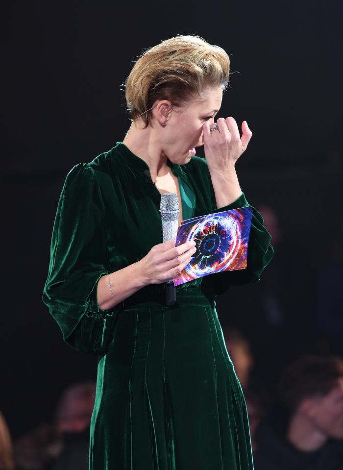  An emotional Emma Willis announces Cameron as the winner of BB 2018