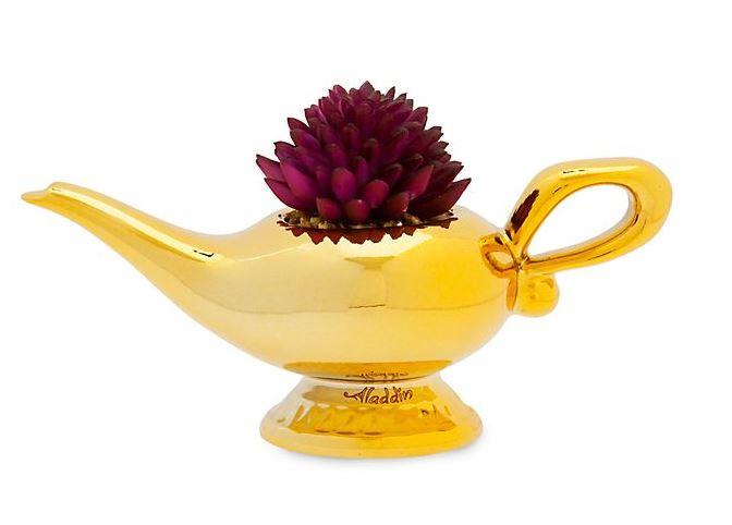  This Aladdin's lamp plant pot would fit into our living rooms nicely