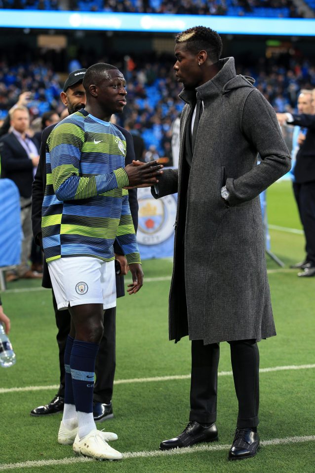  Pogba met his France teammate Benjamin Mendy on the pitch