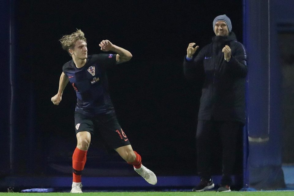  Bayer Leverkusen defender Tin Jedvaj enjoys putting Croatia back in front