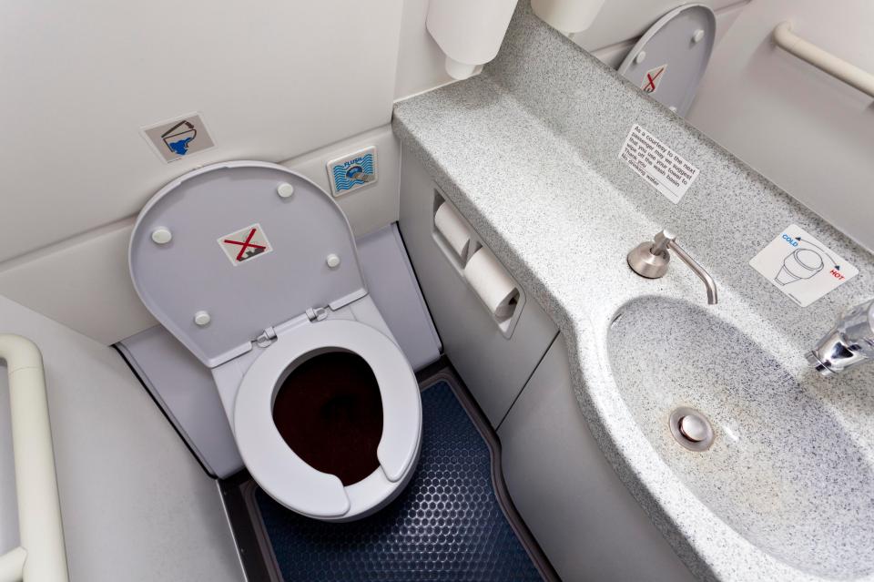  Toilets on planes are shrinking so more passengers can fit in