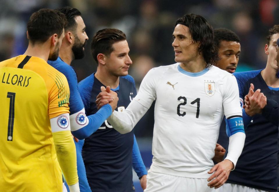  Uruguay ace Edinson Cavani congratulated the France squad after the match