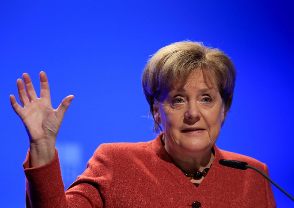  EU leaders are said to support Angela Merkel's position that the summit should be cancelled if Madrid isn't appeased