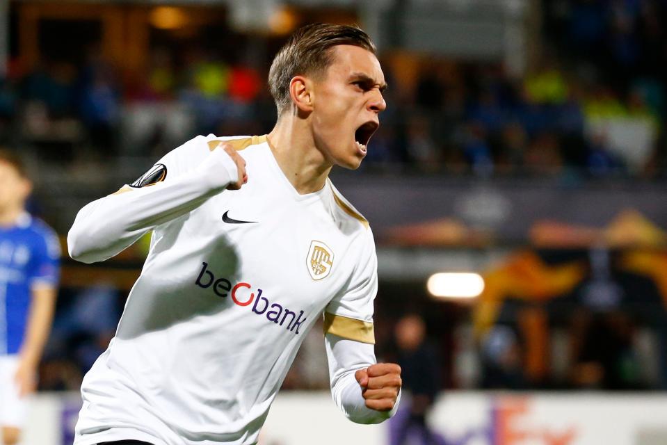  Arsenal are on the train of Belgian goal sensation Leandro Trossard