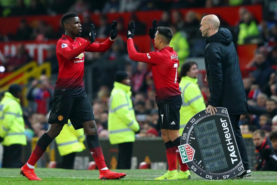  Paul Pogba was subbed for Alexis Sanchez after failing to shine