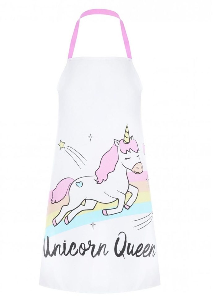  Show off your magical kitchen skills with this novelty apron