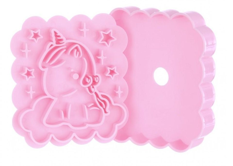  Bring some magical fun to your lunch with this pink unicorn sandwich press