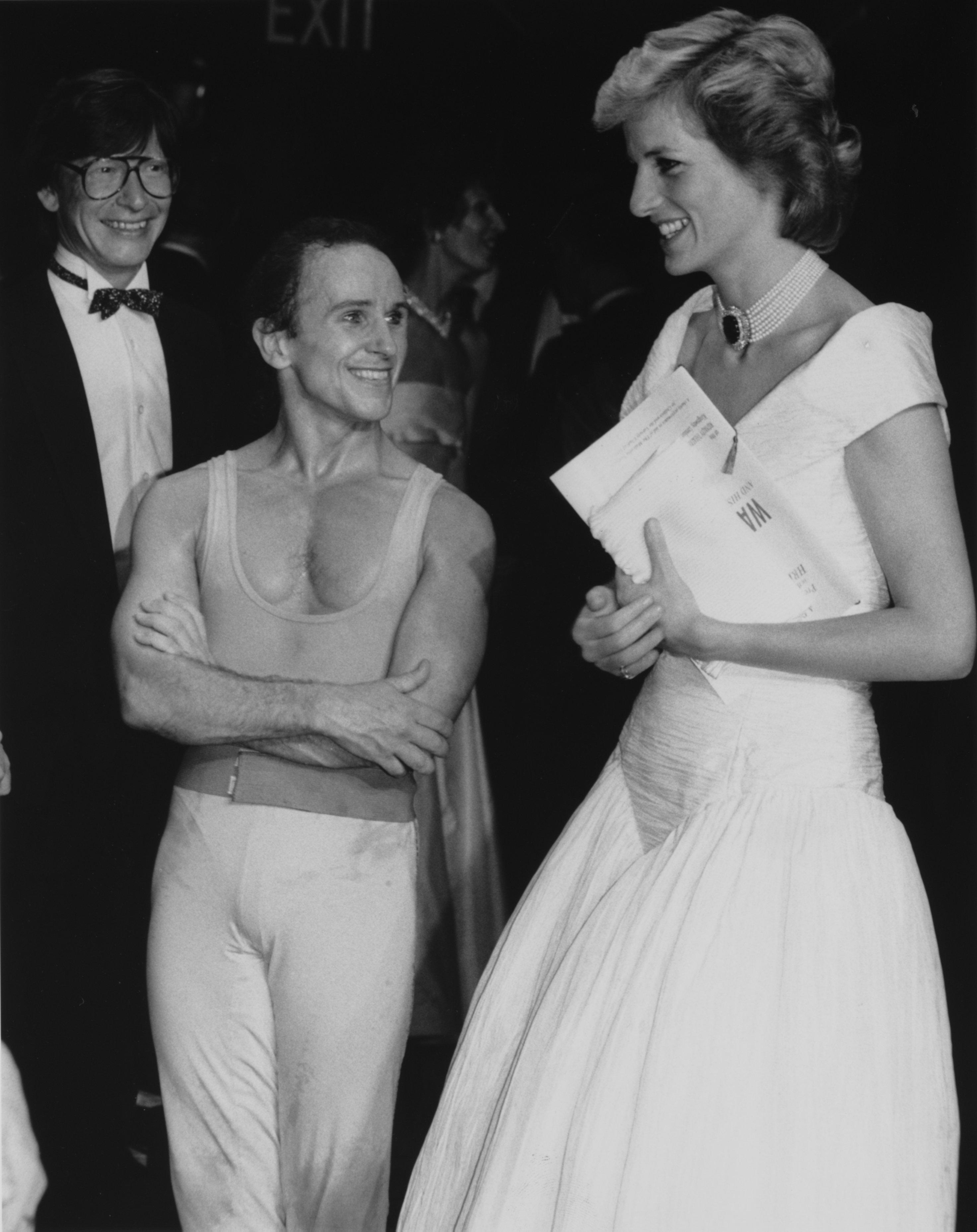 Princess Diana performed the dance during a private Christmas gala alongside ballet star Wayne Sleep