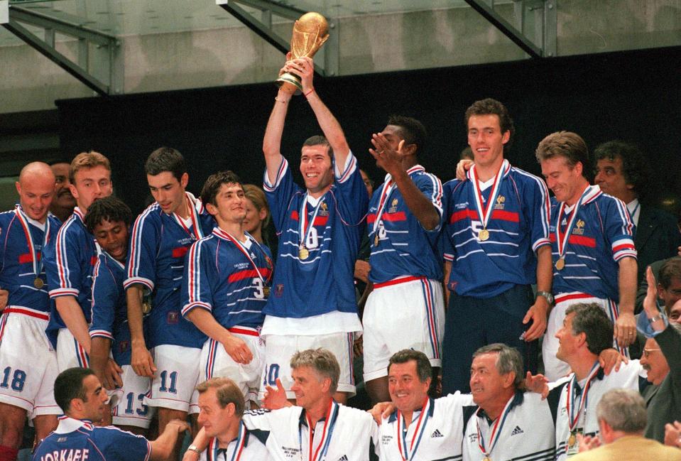  Zinedine Zidane scored twice as France beat Brazil 3-0 in the 1998 final