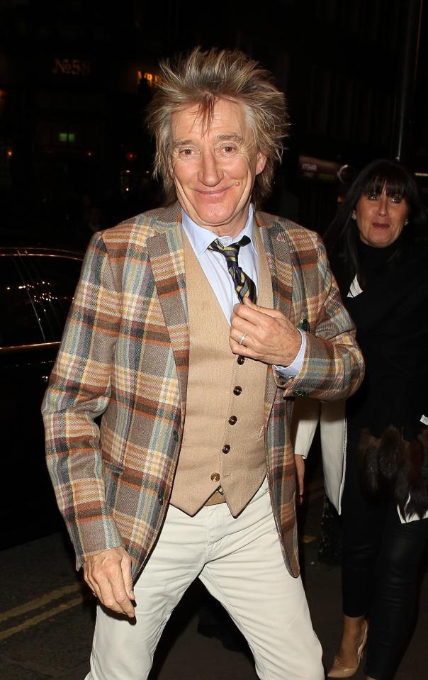  Rod Stewart poses in snappy blazer on night out at the celebrity haunt The Ivy