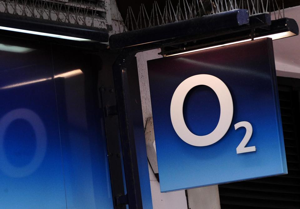  The O2 network went down in the UK this week