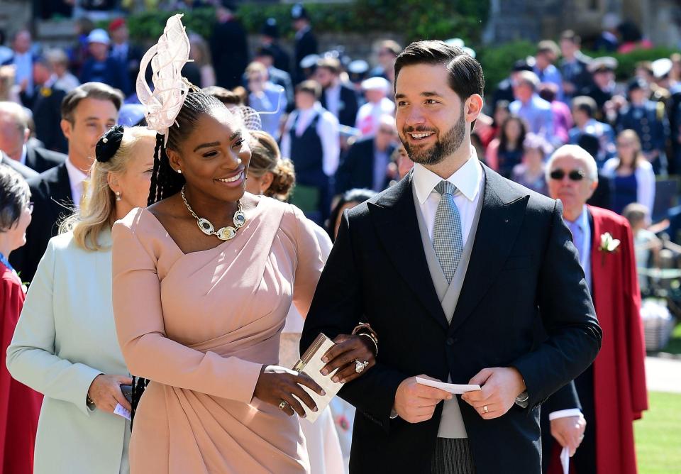  Serena Williams wore a light pink outfit for pal Meghans' wedding