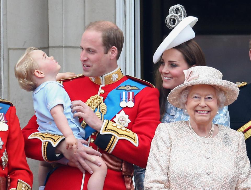  The Queen gave advice to Prince William ahead of George's arrival