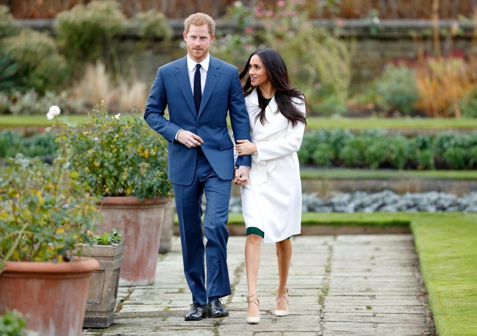  Meghan didn't opt for tights at her and Harry's engagement photocall