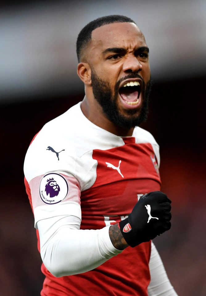  Alexandre Lacazette rejoices after putting Arsenal 3-2 ahead gainst their big rivals