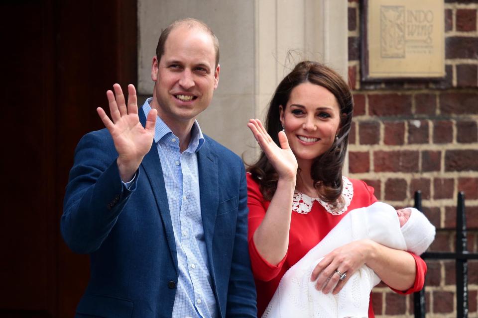  The Duke and Duchess of Cambridge outside the Lindo Wing after the birth of Prince Louis