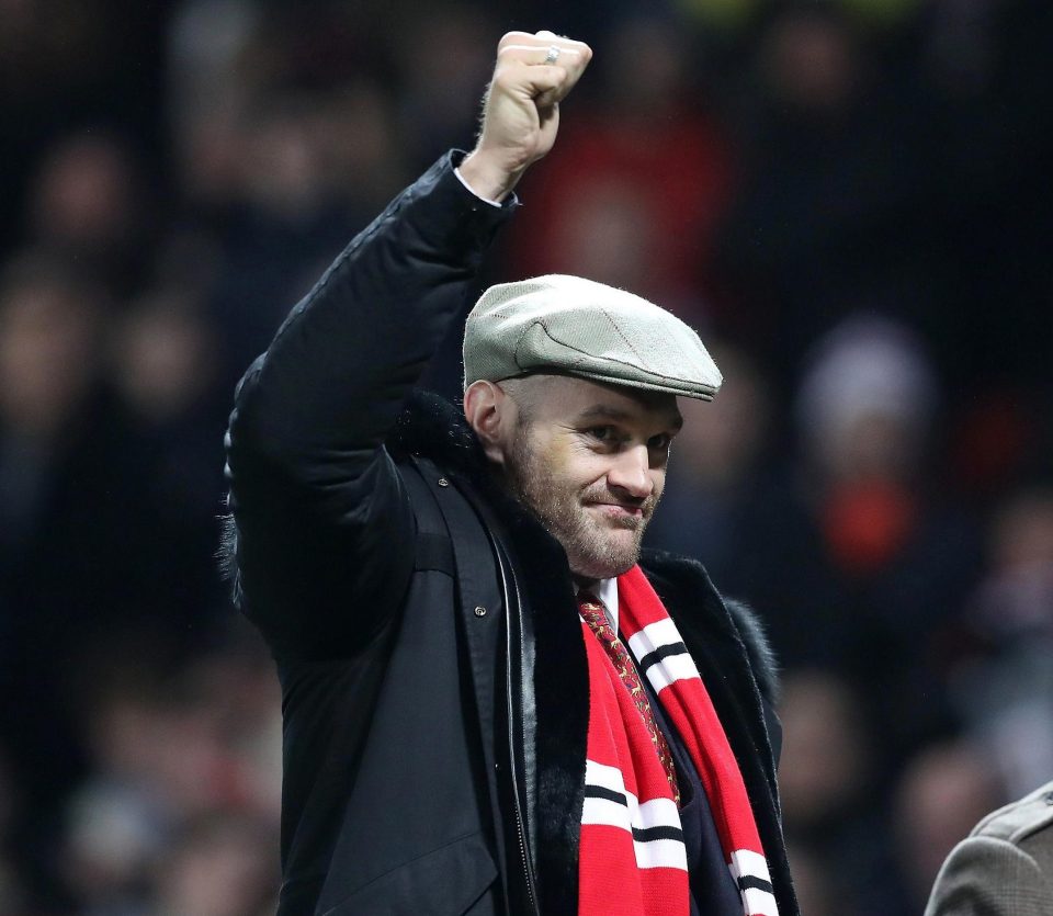  Fury received the acclaim of the Manchester United fans as he was paraded on the pitch at half time