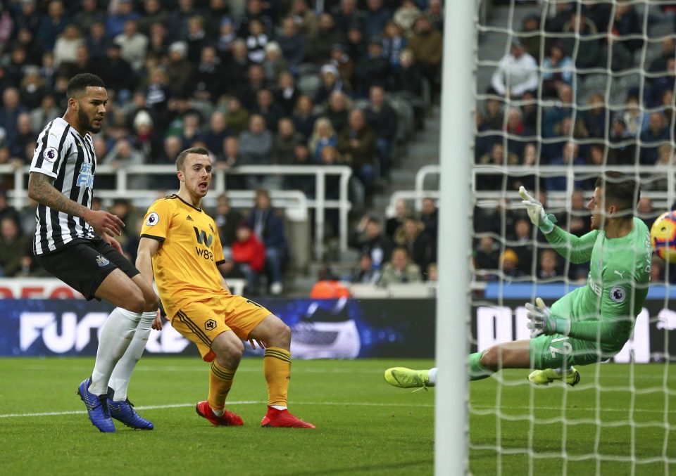  Diogo Jota opened the scoring for Wolves at St James' Park