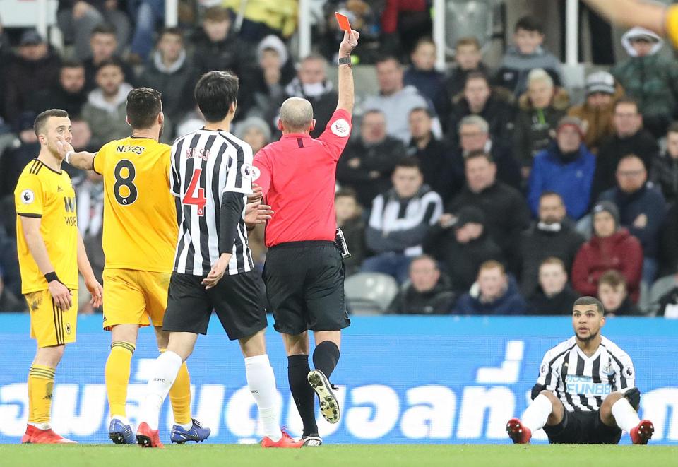  Dean showed the American midfielder a straight red card