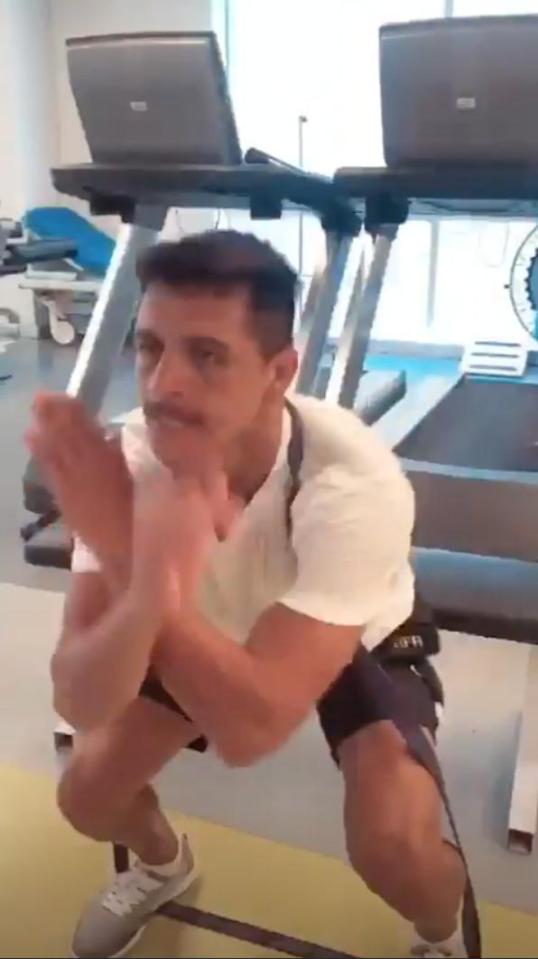  Alexis Sanchez is currently fighting to get back fit in Chile as he recovers from a hamstring injury