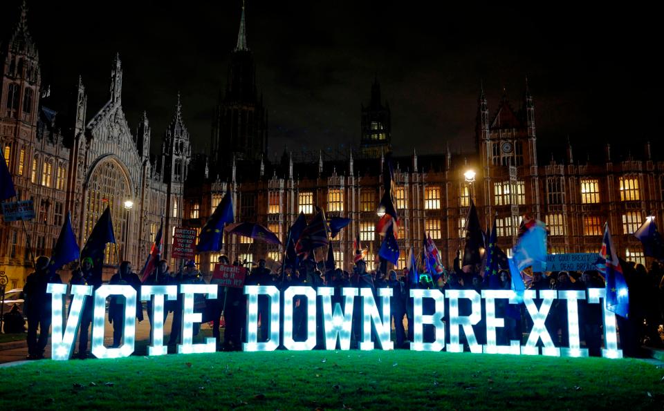  Campaigners say MPs should vote down the deal