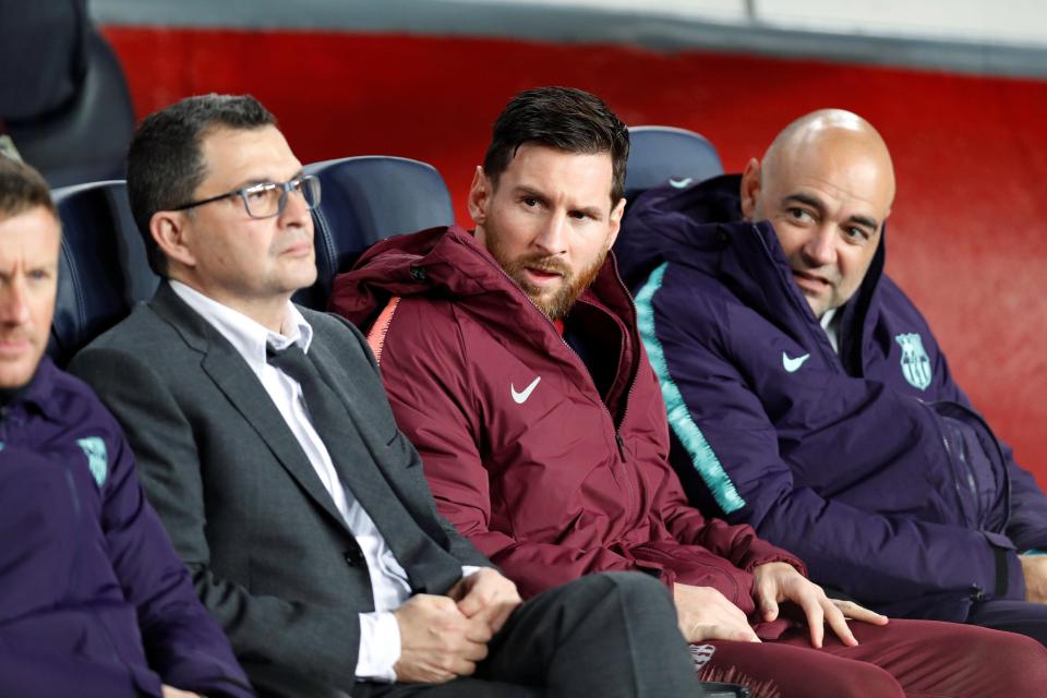  Lionel Messi began the game on the bench