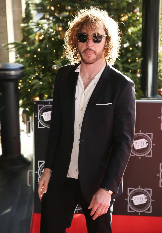  Seann Walsh wears his natural hair in a similar style