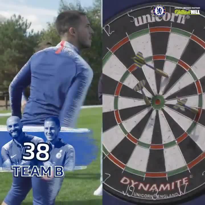  Belgian maestro Hazard picked up a score of 39 from his three darts