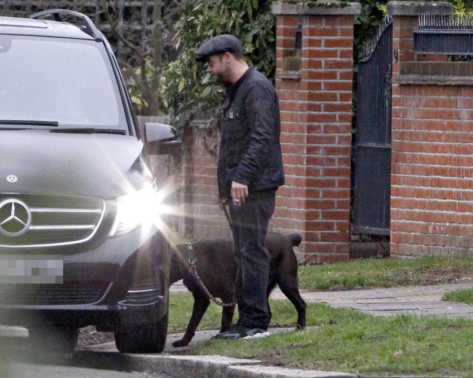  The dog is transported between the former couple's two homes by private chauffeur