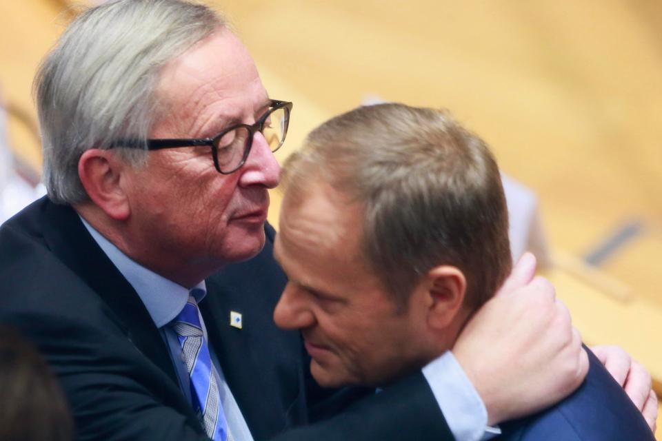  Mr Juncker greeting Donald Tusk this morning