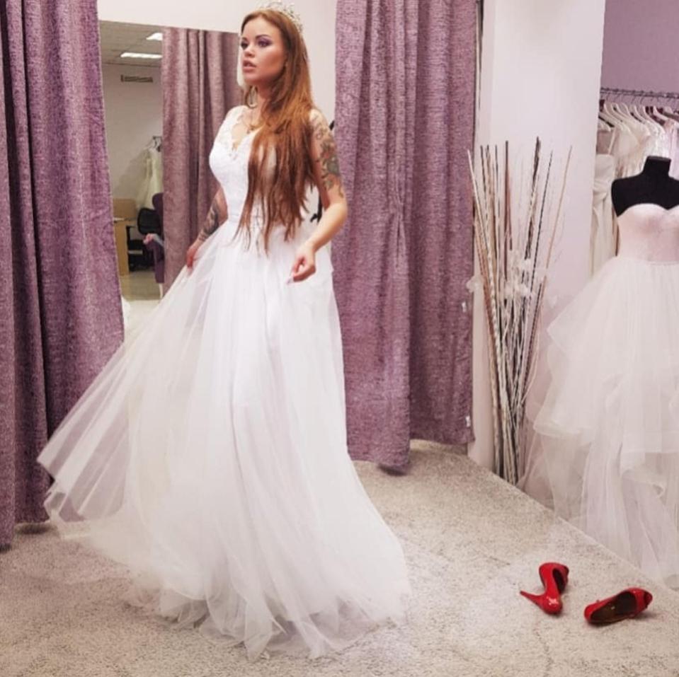  Several months ago, it was his former fiancee Olesya Malibu trying on various wedding dresses