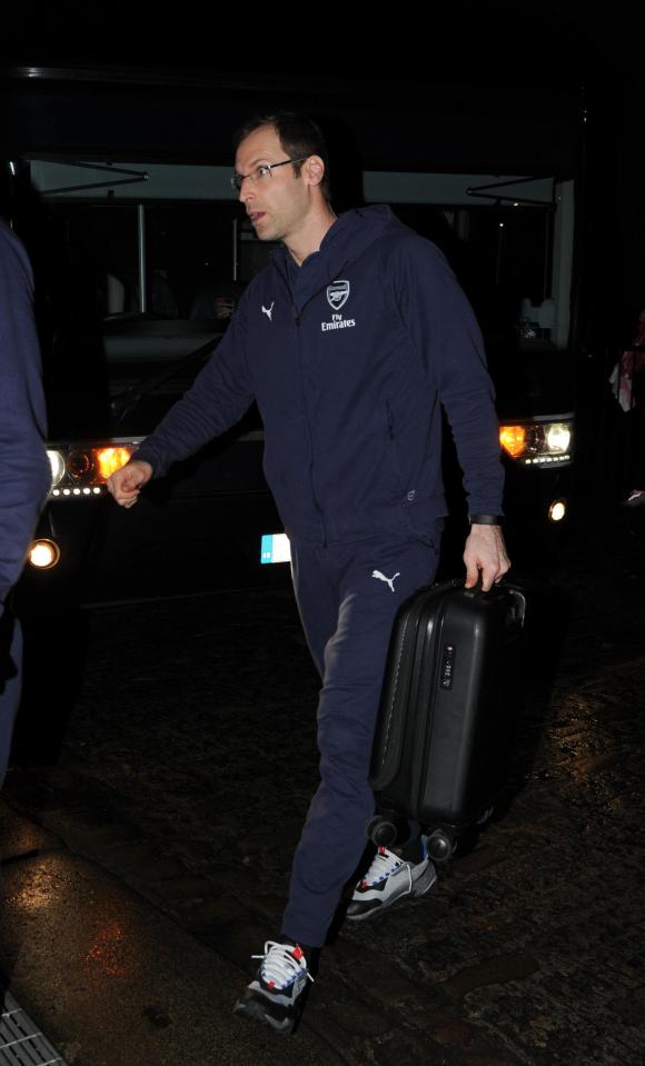  Petr Cech arrives with the Gunners