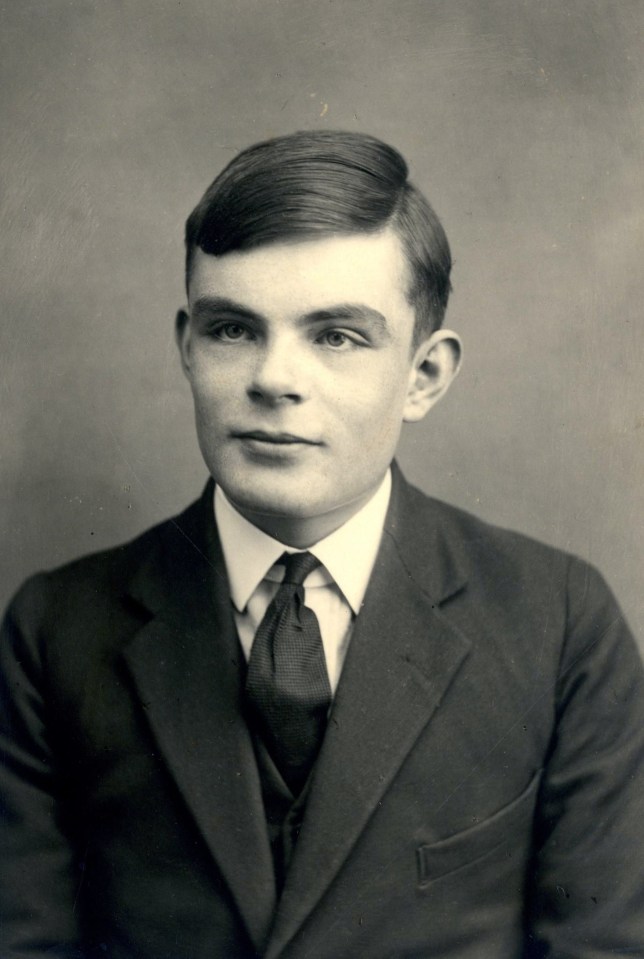  WWII Enigma mathematician Alan Turing features on the new bank note