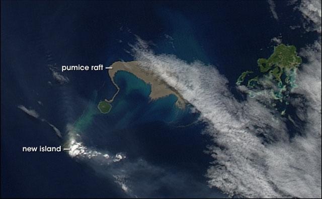  Experts believe Sandy Island may have been a floating pumice raft – here's an example of one near the Tonga Islands